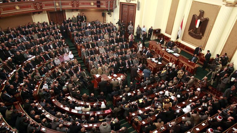 مصر.. هجوم على الحكومة في البرلمان: ضيعوا 6 مليارات دولار