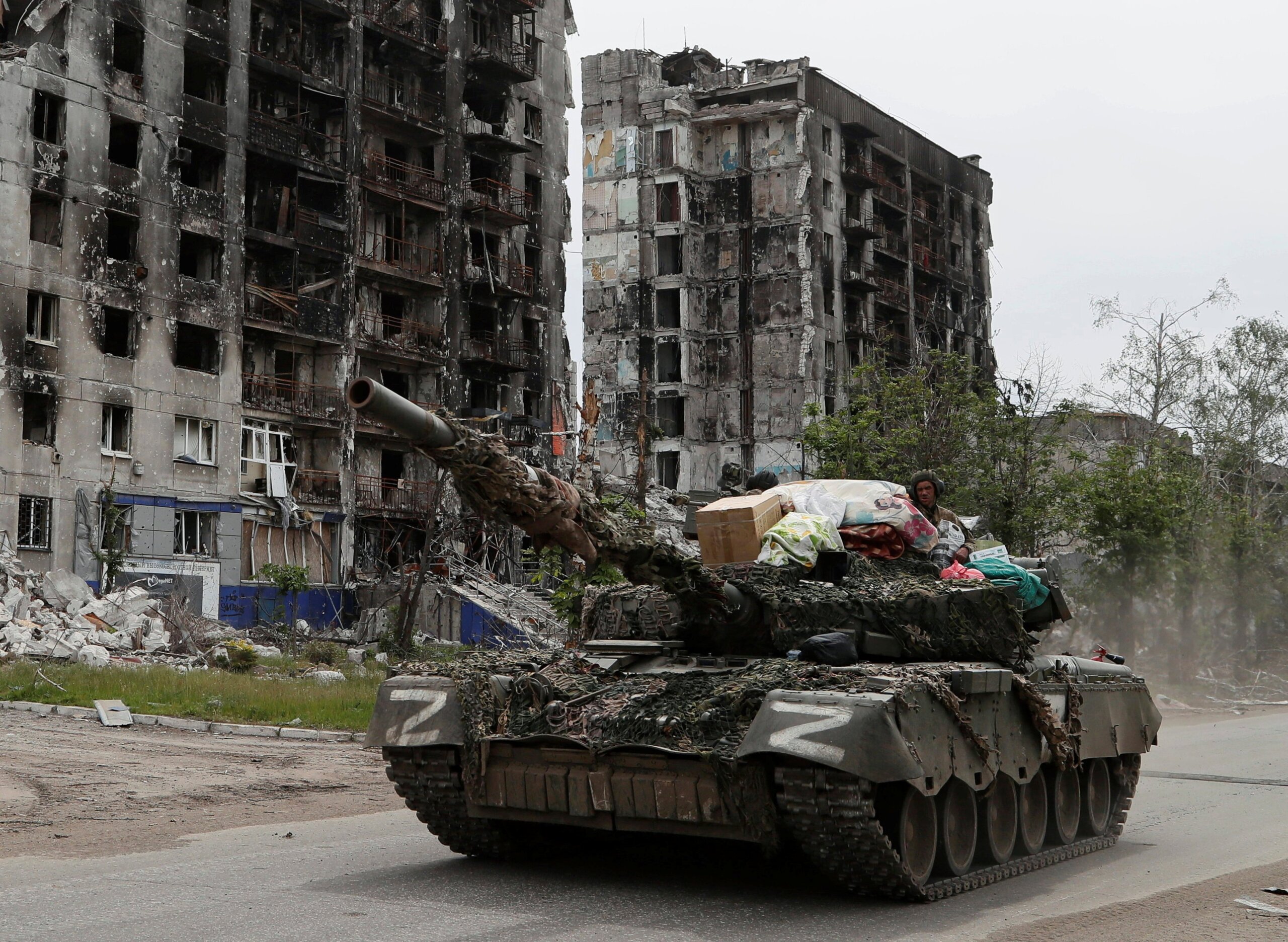 الجيش الروسي يتقدم في أوكرانيا.. وينتزع أراضي غرب بلدة أفدييفكا