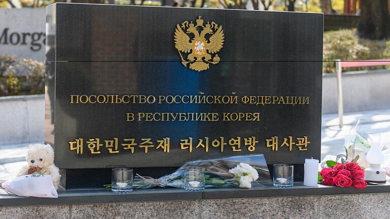 السفارة الروسية تندد بنشر صحيفة كورية جنوبية صورة كاريكاتير قبيحة عن مأساة "كروكوس"