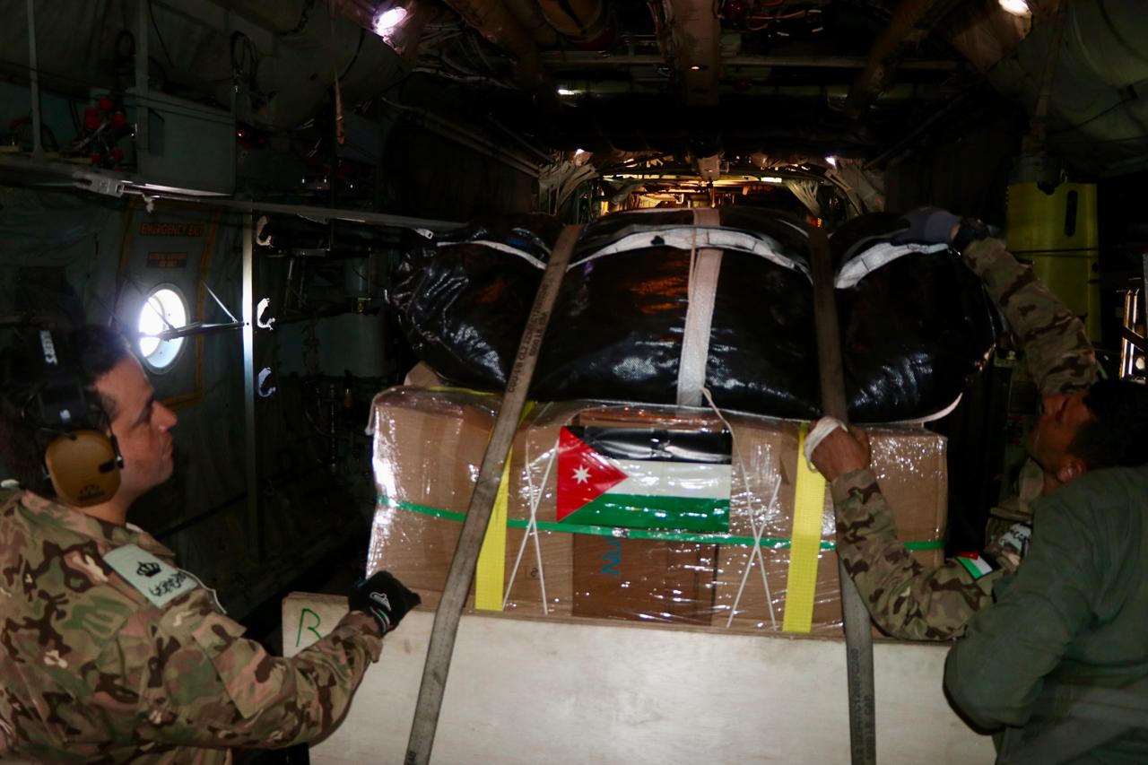 القوات المسلحة الأردنية تنفذ 5 إنزالات جوية بمشاركة دولية
