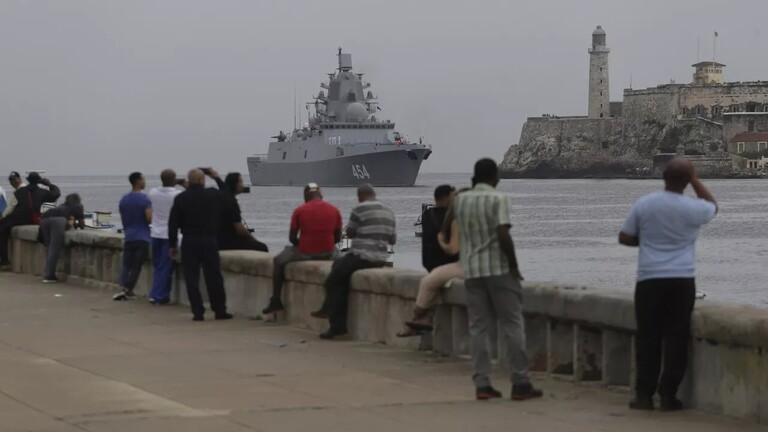 واشنطن ترسل غواصة هجومية إلى خليج غوانتانامو على خلفية وصول السفن الروسية لكوبا