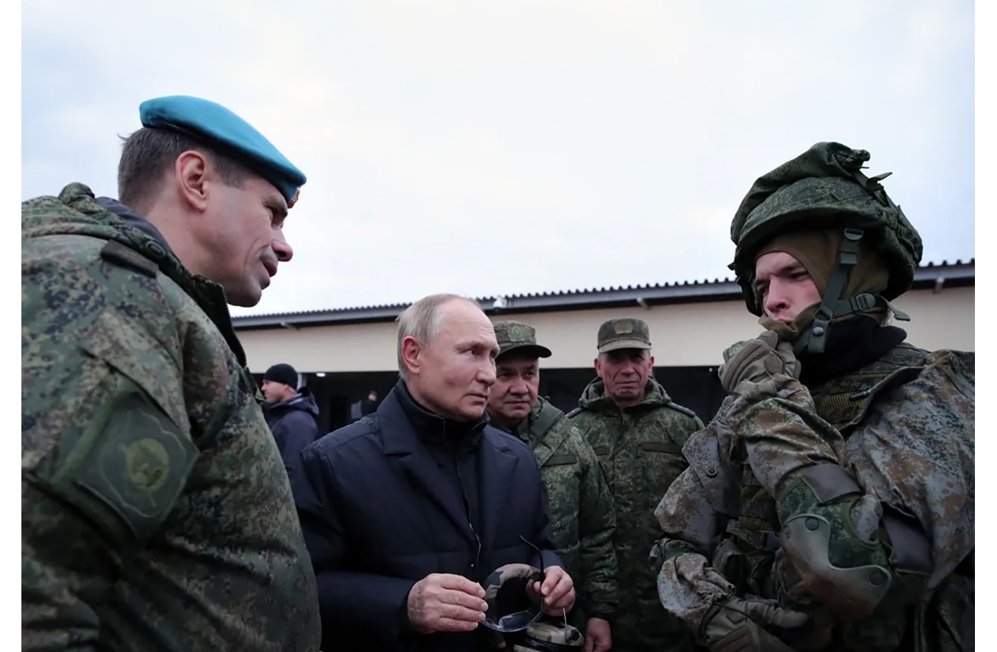 بوتين يضع شرطين لوقف الحرب.. ويكشف سبب "الزحف نحو كييف"