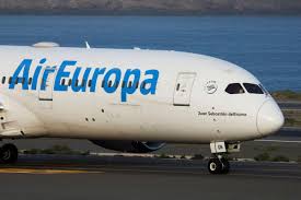 طائرة بوينغ تابعة لـ"إير أوروبا" تهبط اضطراريا في البرازيل بعد إصابة ركاب جراء مطبات