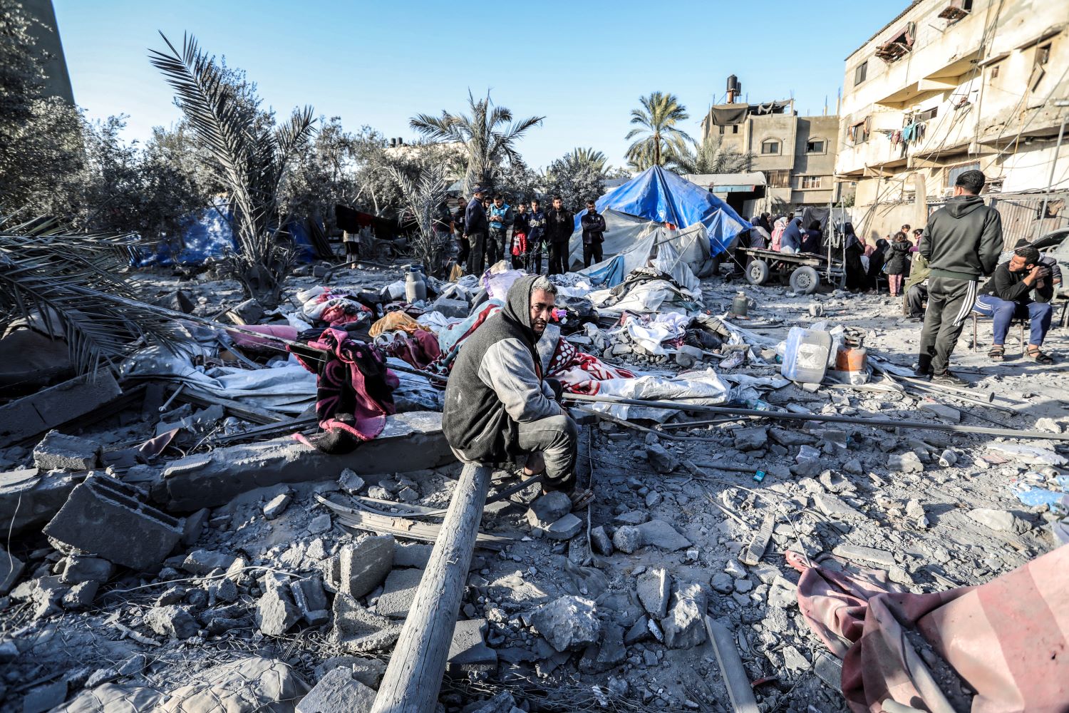 شهيدان في قصف الاحتلال على حي الزيتون بغزة