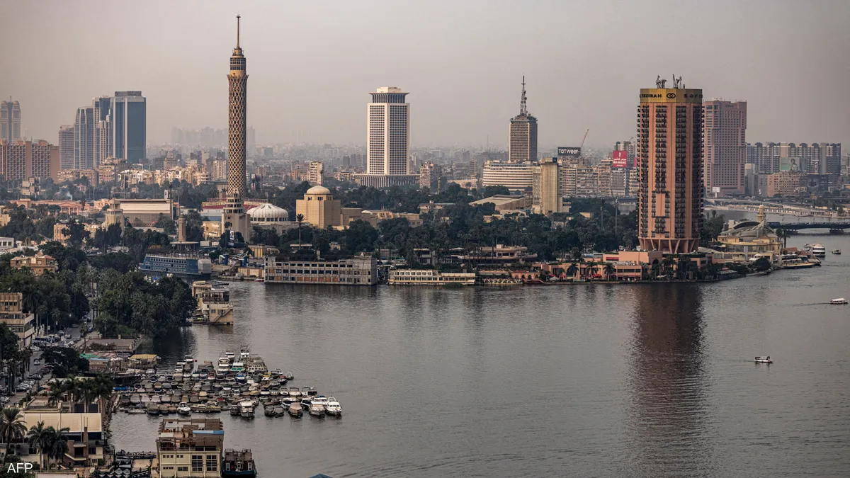 إصابة 5 أشخاص بحريق في عقارين في القاهرة