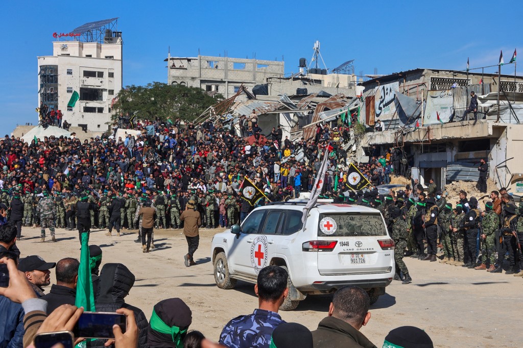 "حماس": خروج عدد من أسرانا من السجون إلى المستشفيات يؤكد فاشية الاحتلال