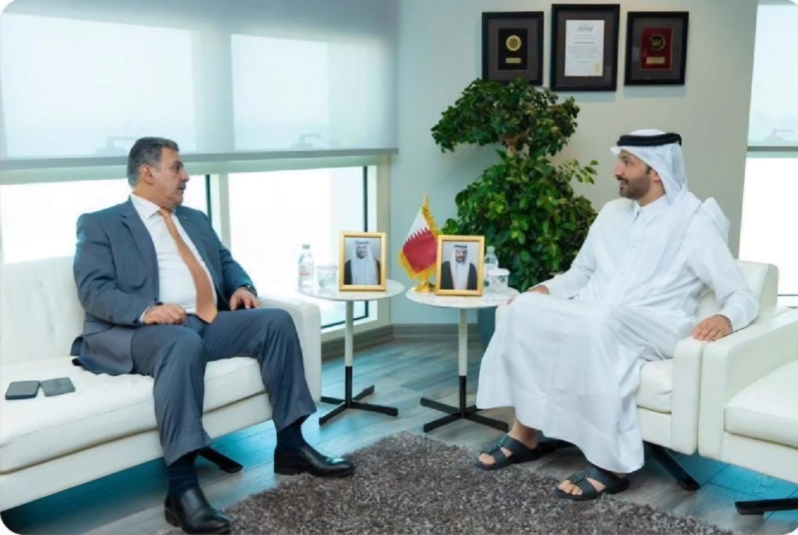 هيئتا تنظيم الاتصالات الأردنية والقطرية تبحثان تعزيز التعاون بمجالي البريد والاتصالات