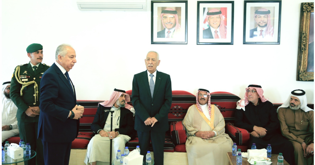 مندوبا عن الملك وولي العهد...العيسوي يعزي عشائر الحنيطي