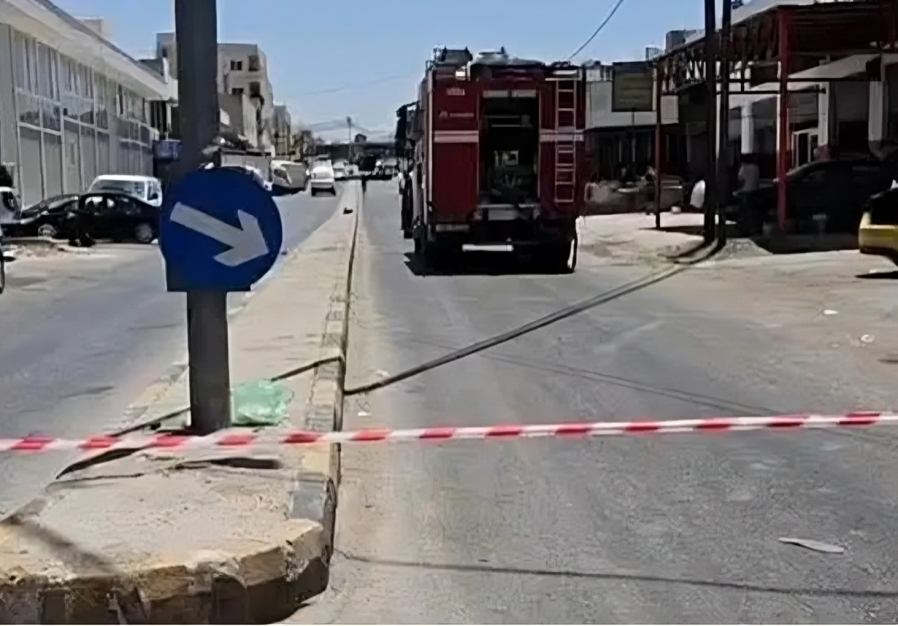 الأمن يغلق شارعاً في اربد تحسبًا لانفجار بطارية مركبة هايبرد