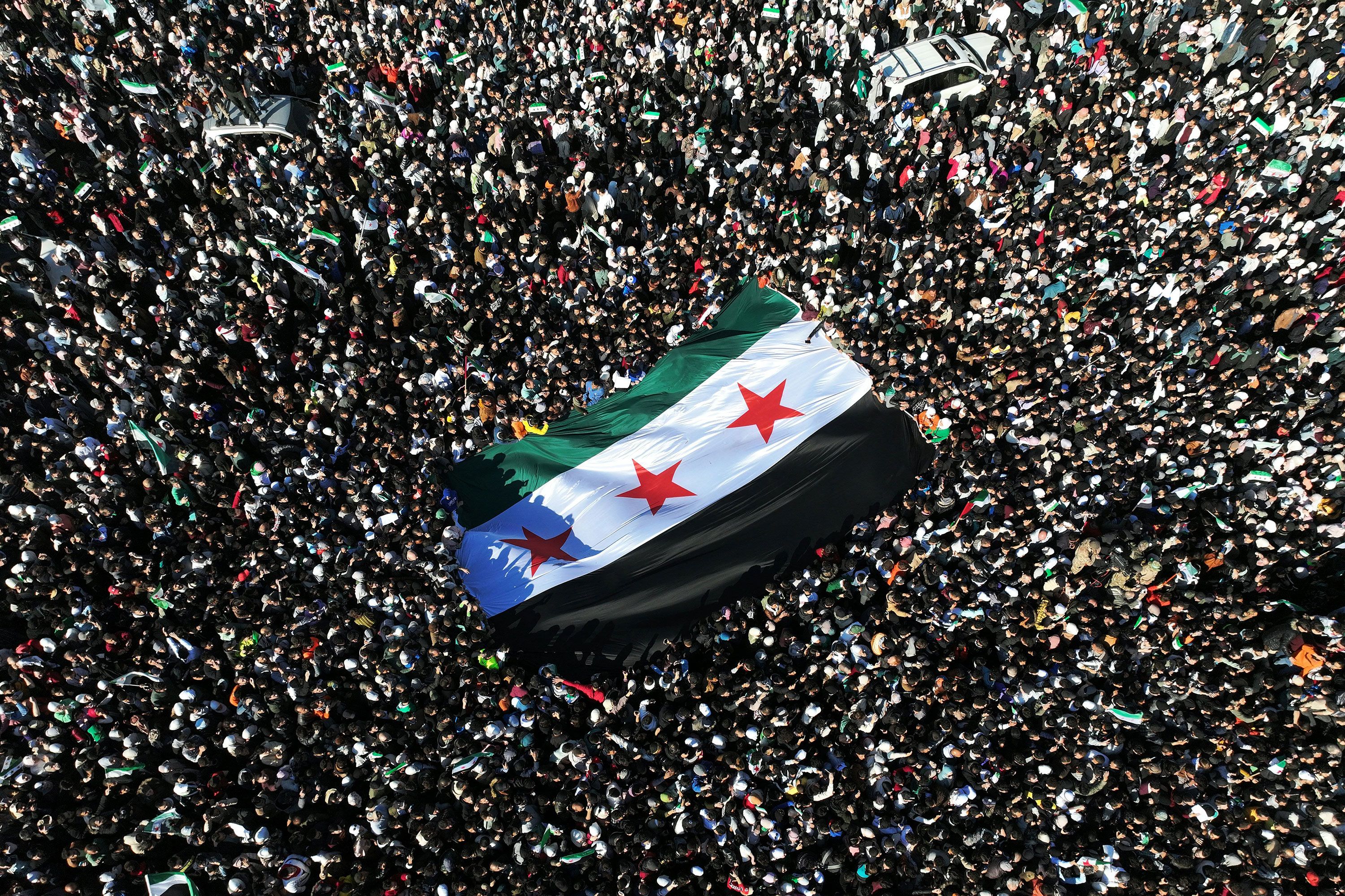 محافظ دمشق من عمّان: السوريون في الأردن بين أهلهم