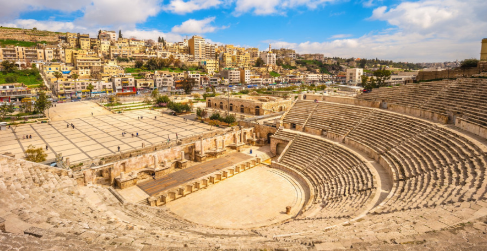 طقس حار نسبيا في أغلب المناطق الأربعاء