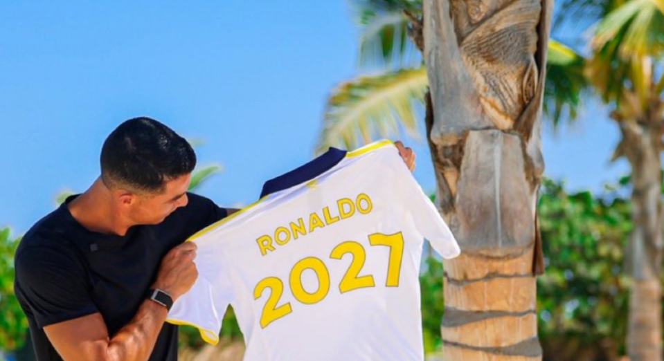 الأصفر يغزو 70 دولة.. النصر السعودي يحقق مبلغا خرافيا بسبب قمصان رونالدو