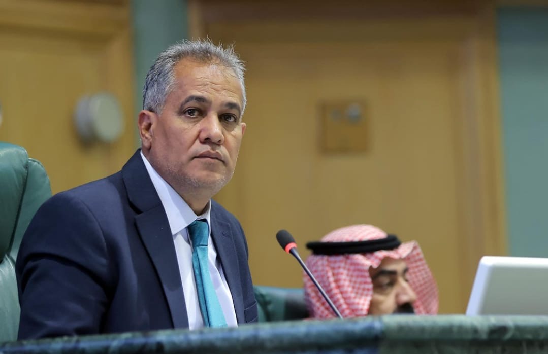 الهميسات يسأل الحكومة حول أسباب حل المجالس البلدية وتعيينات المجالس الجديدة
