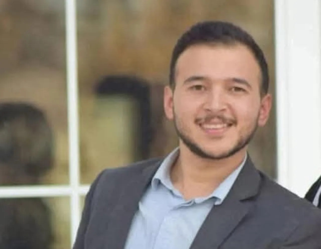 تفادى كلباً ضالاً فانقلبت دراجته.. وفاة الشاب أسامة عواودة متأثراً بإصابته