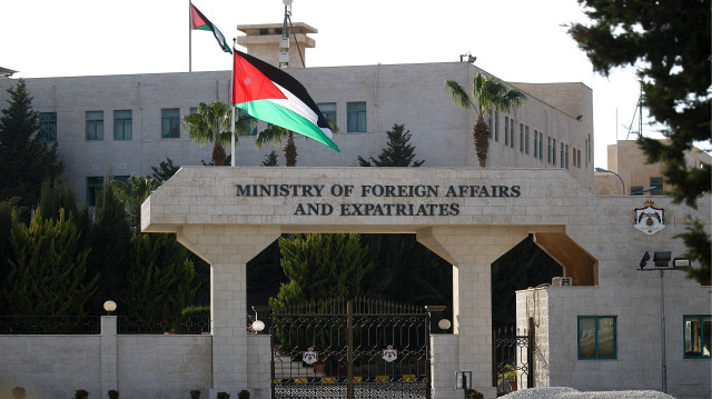 الأردن يجلي 112 أردنيا ورعايا دول صديقة من السويداء السورية
