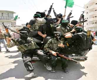 "حماس" تقول إنها تحتفظ بأشلاء جندي إسرائيلي قتل خلال عدوان غزة 